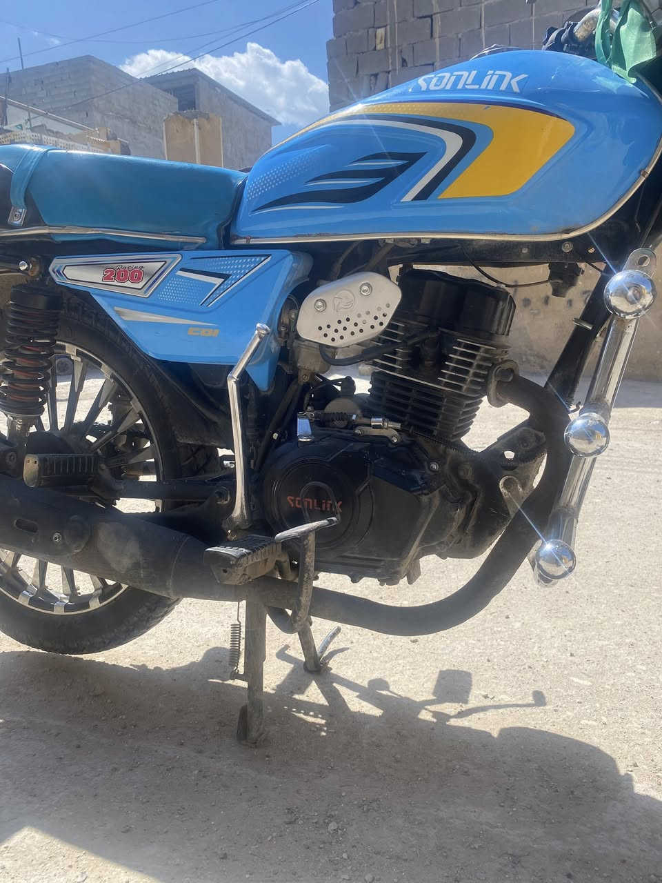 السلام عليكم مكلف بل نشر سونك مودل 25 ضاغطه و زنجبيل يعني انسه رجه فول علا اخير حبه ما ناقصه شي بس تفيلس عوزه أوراق موجوده سعر 850 وبيه مجال حك جيه مكان بغداد حي اور ***********
