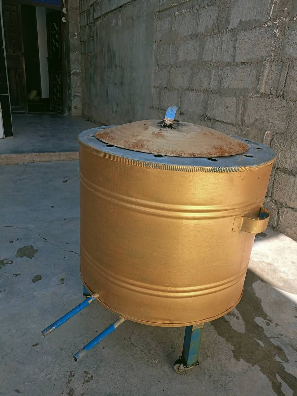 متاح تنور غاز حجم صغير نصيف أي عيب مابي جدام العين السعر 30 او بي مجال قليل


**إذا كنت صاحب هذا الإعلان وتريد حذفه لأي سبب، رجاءا أرسل رسالة إلى الدعم الفني**