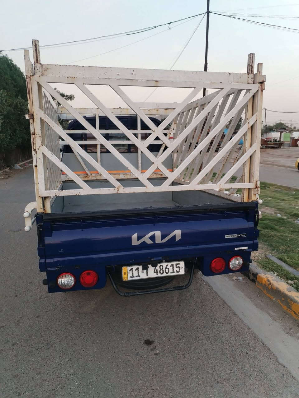 كية ٢٠٢٢ فول مواصفات داخل جلد عسلي   ٦  دكم  كشنات تدفئة تبريد كير اوتو ماتيك سيارة ومكفولة من صبغ  محجر زائد جادر جديد تحويل ثانيوم  الهاتف *********** ابوسيف
