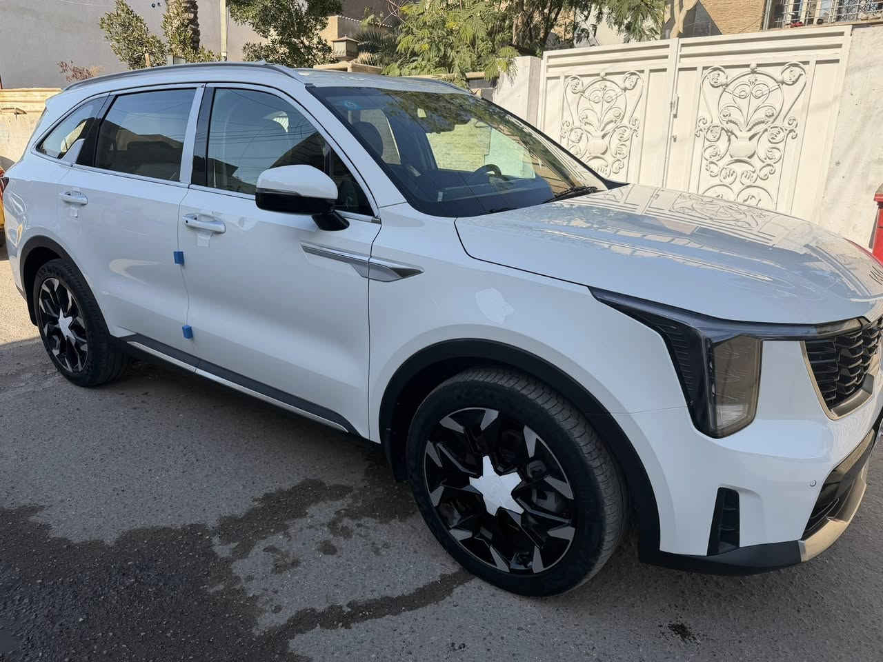 سورنتوا للبيع موديل 2025 ضمان الدوليه مكينه 6 سلندر داتا شوب ويل 20 كامرتين بصمات عدد 2 باسمي تحويل ثاني يوم هزه جديده ماشيه 19 الف كفاله من الضربه والصبغ والبارد رقم بغداد مكان السياره بغداد 
السعر/320$
للاستفسار/***********
