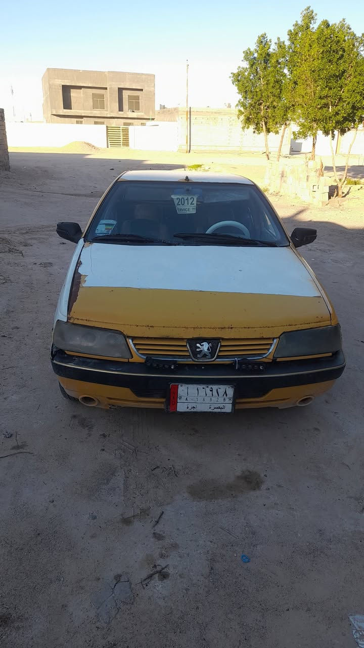 سلام عليكم سياره بيجو 405 للبيع
السعر مليون ونص وبيه مجال محرك توه بادي بيه خيط 
كير يخبل عينه صينه السياره حلوه جاهزه سلف جديد باتري اليوم شديته جديد السياره يراد ترتيب اي استفسار اتصل وتدلل العنوان البصره الزبير 
***********
