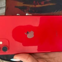 آيفون ١١ • ٦٤ • بطارية ٨٠