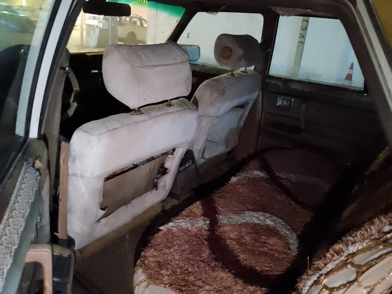 البيع موديل 82بدون ضربه بدون شاشي كول شرت سياره بسمى سنويه جديد ره قم ميز سياره مال بيت سعره 33مجال
ره قم :***********
