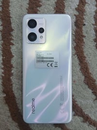 ريلمي 9 ذاكره 128 رام 8 السعر125 وبي مجال 07512765717