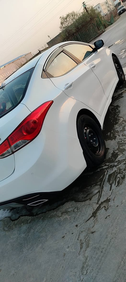 السلام عليكم النترا للبيع موديل 2014 قصه شنطه سياره جاهزه طقم تاير حداديه تبريد منك للشارع ماعوسه برغي سعر 55 مكان ناصريه مركز دخول جديد طق الفلين  ***********
