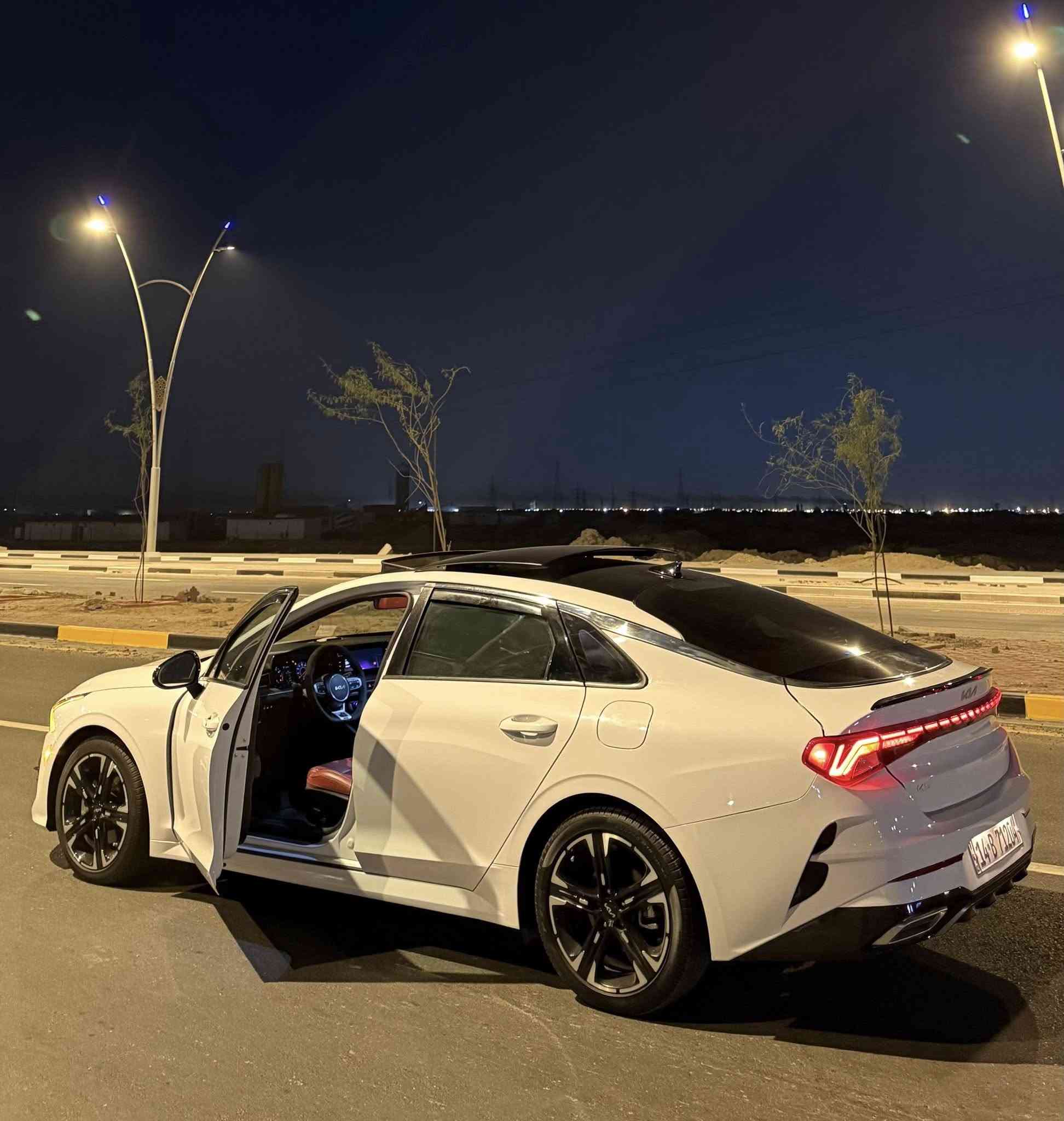 ‎السلام عليكم حبايب .
K5 gt line موديل 2024 
‎رقم بصرة حرة بأسمي ♦️
‎السيااااره فوووول للاخيررررر 
‎كشنات جلد 
‎داخل احمرر 
‎رادار امامي . رادار خلفي 
‎بانوراما 
‎ستيرن تحكم جهتين 
‎شاشة كبيرة 
‎اربع وضعيات قيادة 
‎بصمة ابواب + تشغيل عن بعد 
‎لايت ثلاث عدسات زينون 
‎قيادة ذاتيه + تثبيت مسار + نقط عمياء 
‎كاميرا خلفية دوارة + تحذير قبل الاصطدام .. 
‎صور الحادث موجوده بالمنشور ++ السيارة بيها تبديل البنيد فقط نفس اللون بدون صبغ + صبغ بالتكمة ع كد 15 سم غيرها مــاكو اي شيي . السيارة كلش جديدة .. السعر 215
***********
