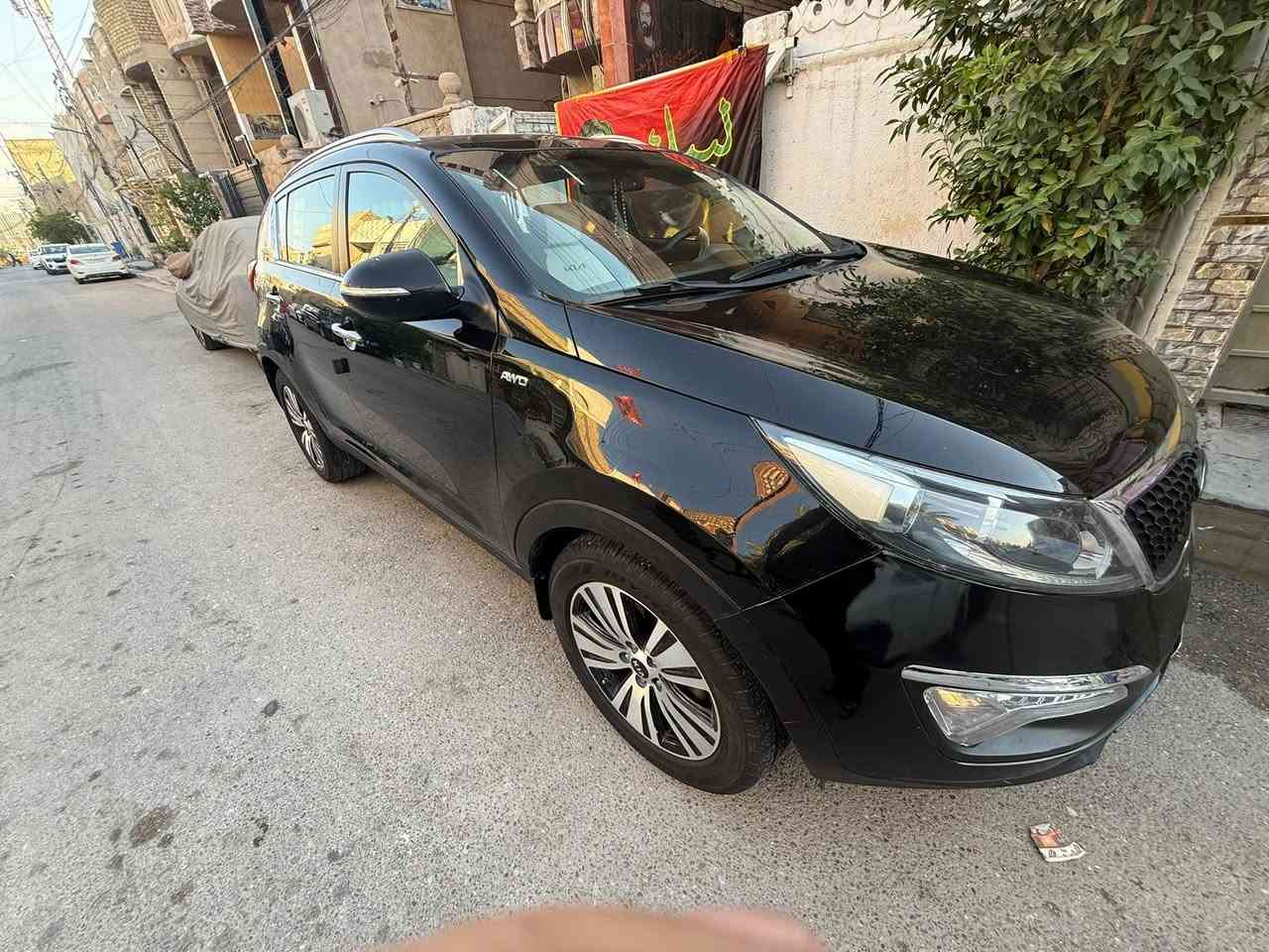 السلام عليكم  

🛡️سبورتج 2014 خليجي🛡️

🔶فول مواصفات

💢بيها صبغ نص قبغ جنطة وهلال جاملغ
اثر رجعة عالحايط

🔹رقم بغداد انكليزي

📍مكان السيارة بغداد 

للاستفسار ***********
السعر ١٣٥ وبيهه مجال
