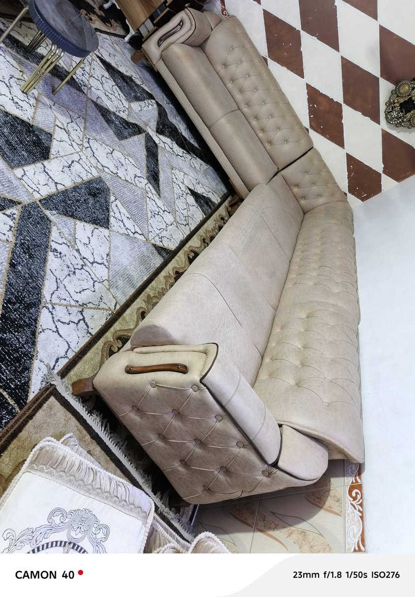 السلام عليكم تخم تركي عشر مقاعد رصاصي جديد غير مستخدم ب850 والبيجي ديوان 9مقاعد بعده جديد وطبلات جديد ب125شراي يتصل بغداد معامل ***********
