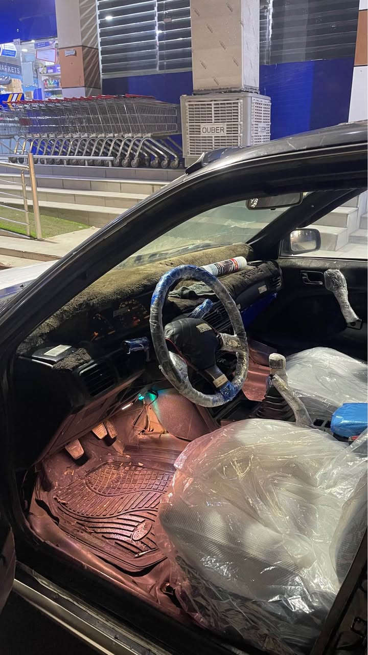 گلاند مۆدیل١٩٩١سیارەکە گێر مەکینەو سەنەوی ئەسلی بەشەرتی ئەوەلیات سیارەکە تابلێی جوانە ماری فەقیرە سیارەکە پێشو دواوەی کەپسە تکایە جوابی نامە نادەمەوە تەلەفۆن بکەن ***********ـ*********** سوران, أربيل
