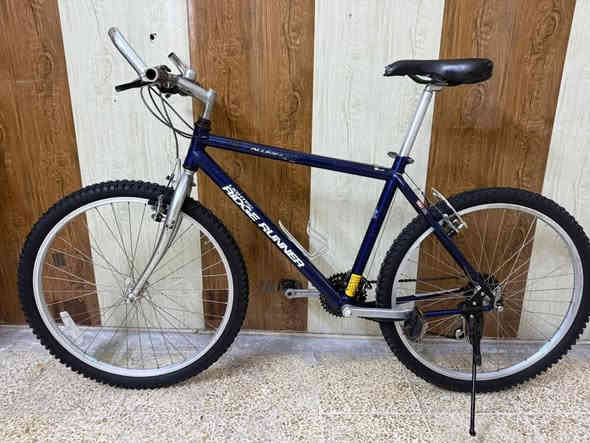 دراجة هوائية شريكة MIYATA ياباني 🇯🇵 

قياس 26 جبلي 

المعدن ألمنيوم 

قياس الفريم M مديم 47cm

المكينة 3/7

السستم شيمانو

الصينية شيمانو ALTUS 

عقرب خلفي شيمانو اسيرا 

السعر 110 الف دينار 

عنوان المحل موصل أيمن تقاطع شارع كنيسة الساعة🚴‍♂️🚴

يوجد توصيل 🚚 كافة محافظات العراق 🇮🇶 

☎️***********
