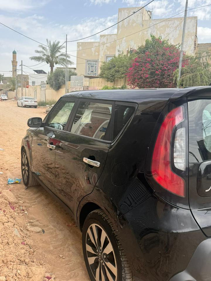 سول 17 وارد امريكي كفالة من الكص ولمطالبات القانونيه والعشائر والسرقه متوم شمالي كامل سيارة جاهزة تبريد حداديه باتري كله جديد نص مواصفات 
***********
