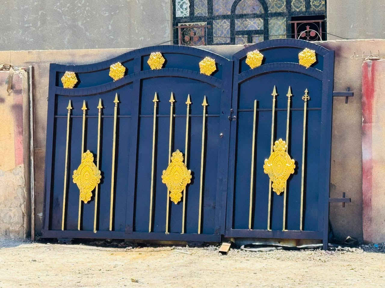 السلام عليكم عندي ابواب سلايت عرض 3 والرتفاع مترتين 
 عندي واحد طلاكتين عرض مترتين ونص والرتفاع مترتين حديد تركي 2 مليم تسكام #اكوتواصيل #اي #مكان 
#الستفسار***********واتساب خاص مفتوح 
#الستفسار***********واتساب
