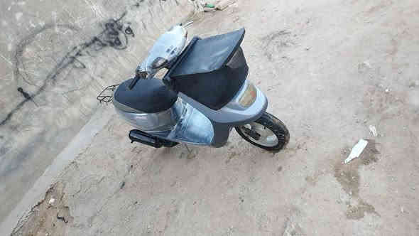 السلام عليكم ورحمه الله وبركاته دراجه منغوليه بلاديه 2003 بالشغل ما مفتوحه العنوانءاي الشراي يتصل على ***********هذا الرقم
