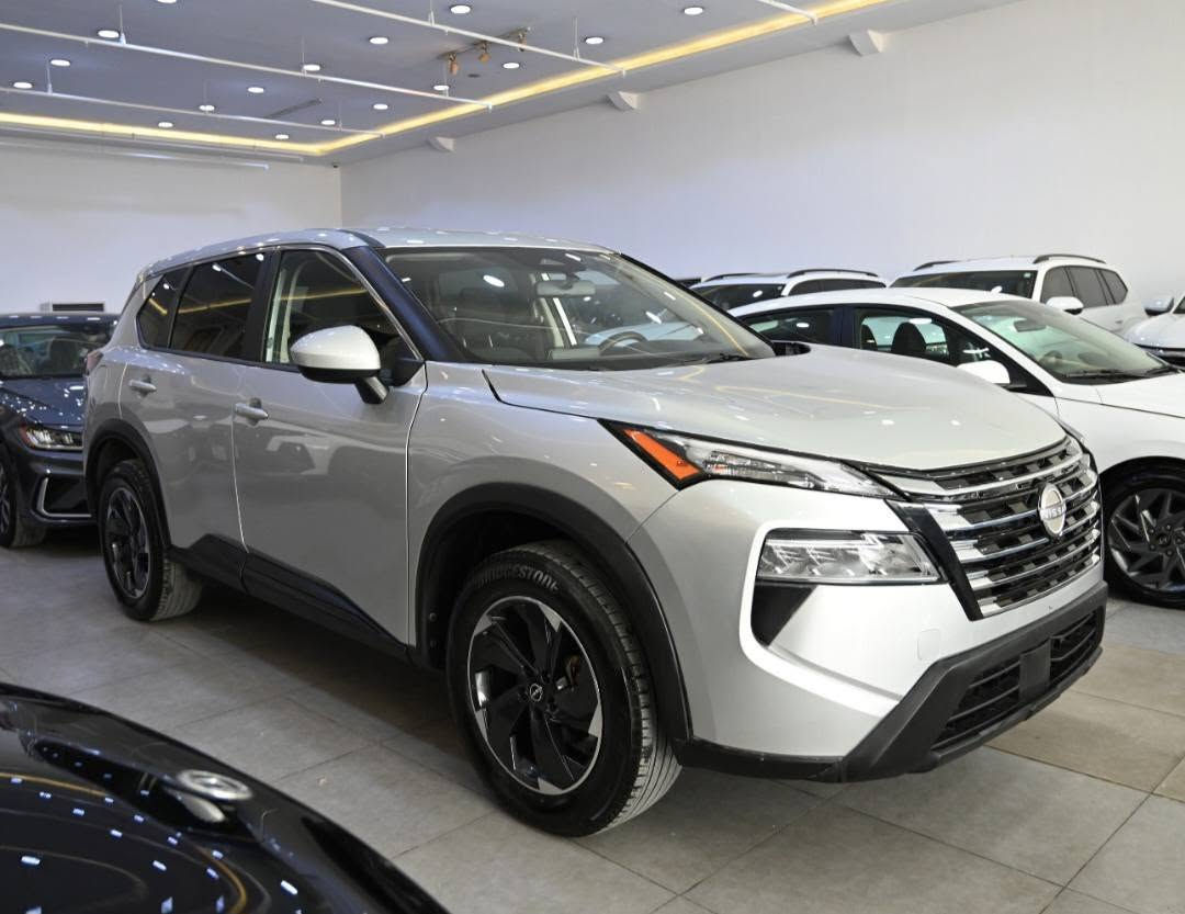 NISSAN ROGUE SV 2024
روج 2024 
وارد أمريكي 
ماشية 33 ألف ✅️
السعر 16,500$ 
دفتر و 65 ورقة 

مواصفات SV نص فول 
 مكان السيارة أربيل شارع 100 
للإستفسار 
*********** إتصال أو واتساب

