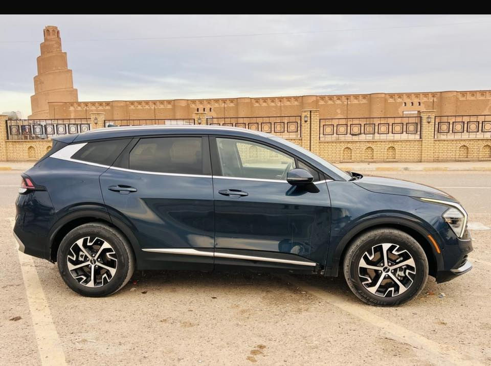 السلام عليكم
للبيع فقط بدون مراوس
كيا سبورتج// 2024
فول 1/1  عدا الفتحه 
عداد المسافات  (15) ميل فقط
حادث جانبي جاملغ امامي امبدل بلادي نفس الون 

السيارة دخول جديد بسمي  تحويل وكاله مضمون
السيارة جديدة وبدون اي نقص 
المواصفات
1- بصمه تشغيل ابواب وتشغيل عن بعد
2-كشنات جلد
3- شاشه كبيره لمس متصل
4- محرك 1600 تيربو هايبرد 
5- حساسات امامي وخلفي
6- فور ويل 4&4
7- لدات امامي خلفي 
8- اطفاء ذاتي 
9- رادار امامي وخلفي وجانبي
10- تبريد قطعتين  لمس  
11- كشنات كهرباء وتدفئه 
12- خمس وضعيات قياده (سمارت- سبورت- اقتصادي-ثلجي - اعتيادي)
13- كير 8 سرعات
14- اشاير بل امري 
15- ويل كب اسود 18
16- شحن واير ليس
17-تنبيه اهتزاز بلستيرن
——————————————————————
للأستفسار 
***********
مكاني سامراء 
السعر. 210$ وبيها مجال للشراي
