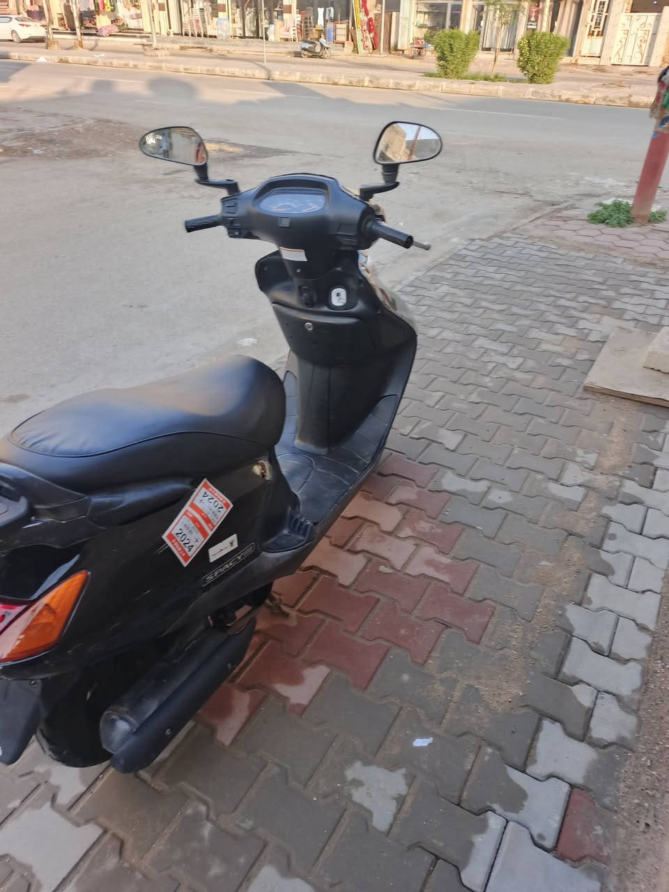 درجة سبيسي ياباني كفرات بلاديه اصليه ياباني كهربايات كله شغال قفل صندوق شغال قفل ستيرن مبيه أي نقص كل   بلاديه  مكينه ناعمه فول الهاتف*********** المكان كوت الزهراء
