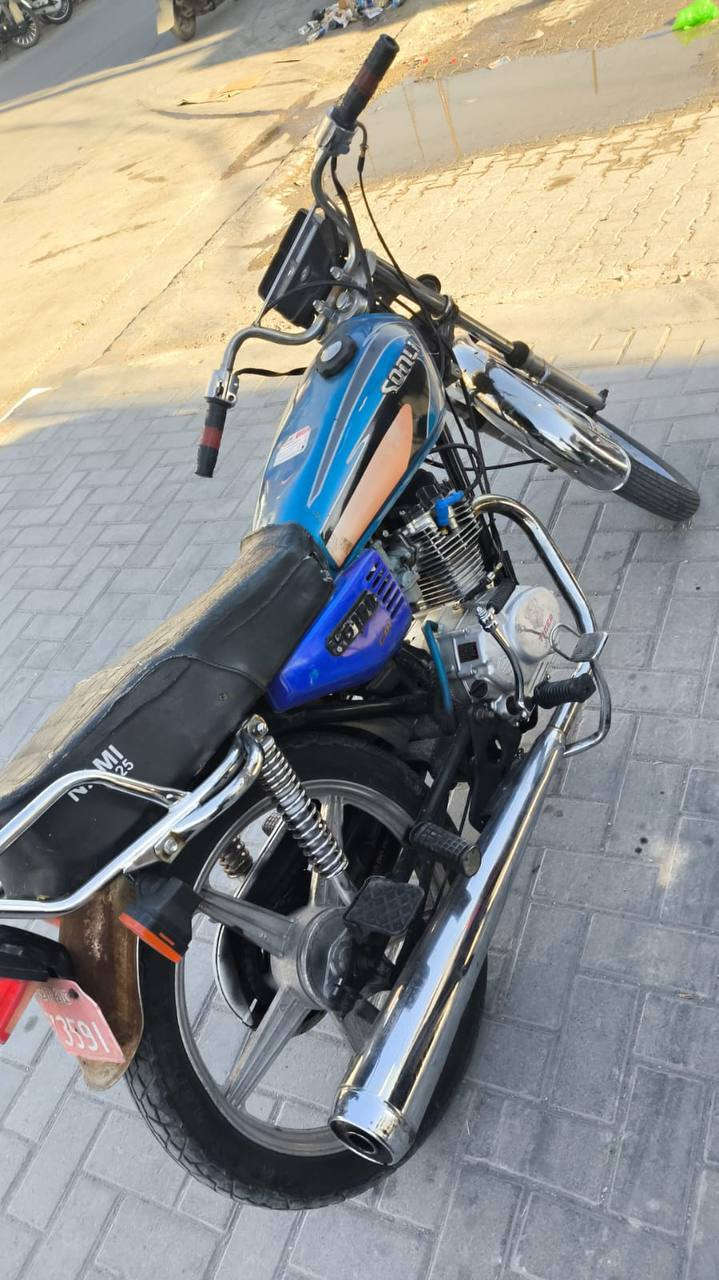 سلام عليكم تايكر مديل ٢٠٢٠ شلعة معدل خير من الله لا تبخير لا تنقيص نقوصاتها كلوب امامي وضفيرة فقط مكاني زعفرانية شراي اتصل على الرقم *********** سعر ٣٧٥ وبيه مجال حك الجية
