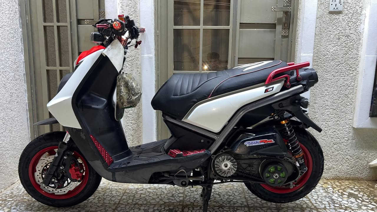 سلام عليكم👋🏻
سكنـس جبـلي للبيع دراجه كفاله عامه من كلشي مكينه اذا مفتوحه تاخذه بلاش💯
 تزويد: كلجاته اذا مو مال حاويه لا تاخذه 
تخم كلجات  DY 💚ستيرن رياضي اصلي 🩷
دبلات خلفيه راجز🤎كشن رياضي اصلي🖤
يدات بريك🩷KOSOدواسات رياضيه❤️
قبق عمبار ابو الخزان❤️قبق فلاوين ❤️   
سعر $1250 مـكاني بغـداد الحسينيه هـ(***********) دراجه ختم واحد وكفرات بلاديه شرط شخط ما بيهن.☝🏻
