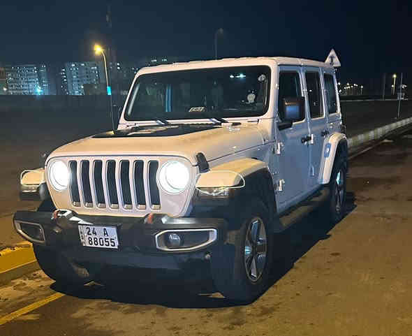 السلام عليكم :
للبيع حبايب او مراوس 
جيب رانكلر 2021 صحارى 
كلين تايتل كندي مرقمة دهوك 
السيارة بغداد
كارتين بالجاملغات الامامية الغرض تجميلي مال ترميلة حصو موضح بالصورة والدعامية الامامية مصبوغة لان لونه عتق. غيره السياره ع فحص طخة مابي
السياره ماشيه 76000ميل
4سلندر تيربو 
رايده 27.500$يعني شدتين وخمسة وسبعين وبي مجال 
للتواصل اتصل ***********
