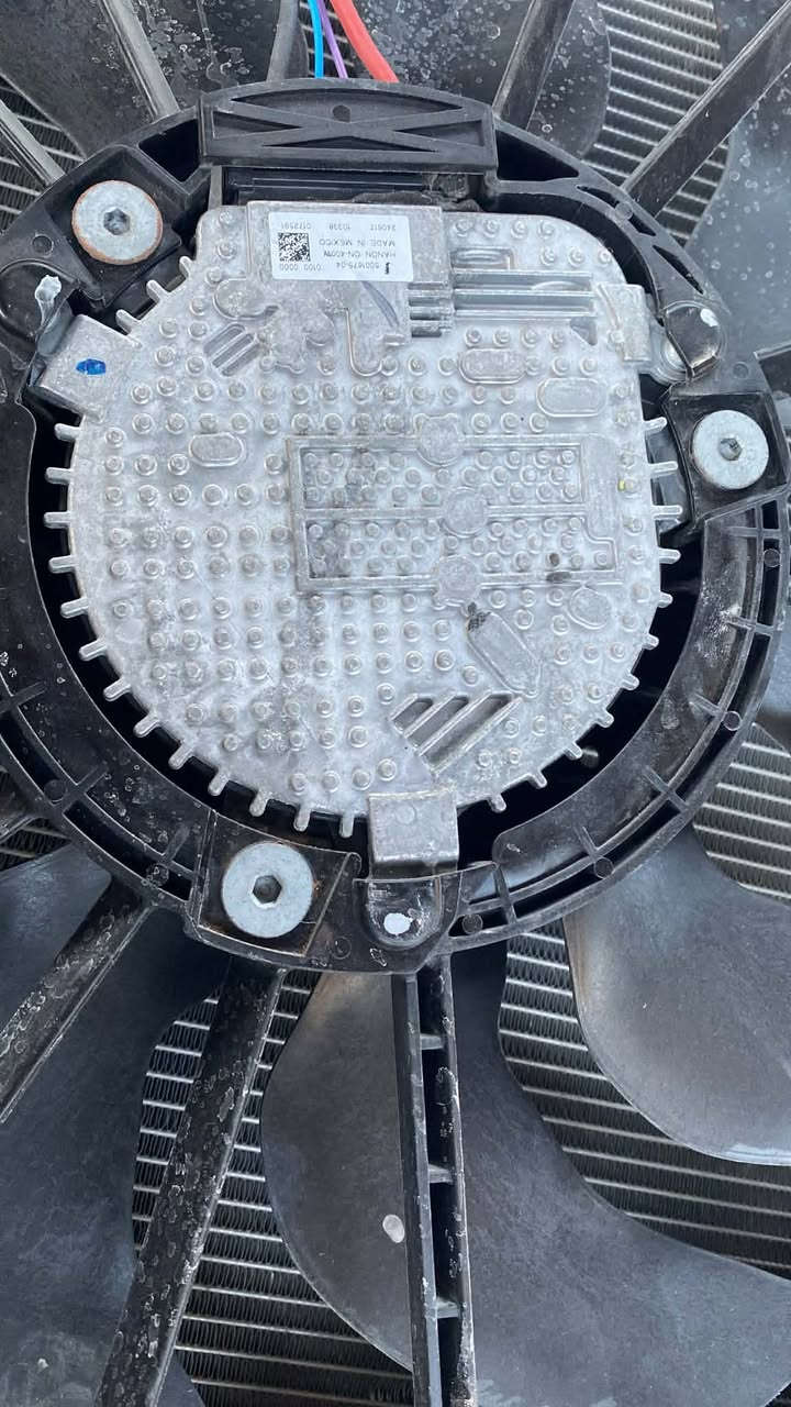 آلسَـِْـِْلامَ علـِْـِْيگمَ 
مروحه كامله تلورايد مال كصه اصليه 
للاستفسار 
***********
***********
