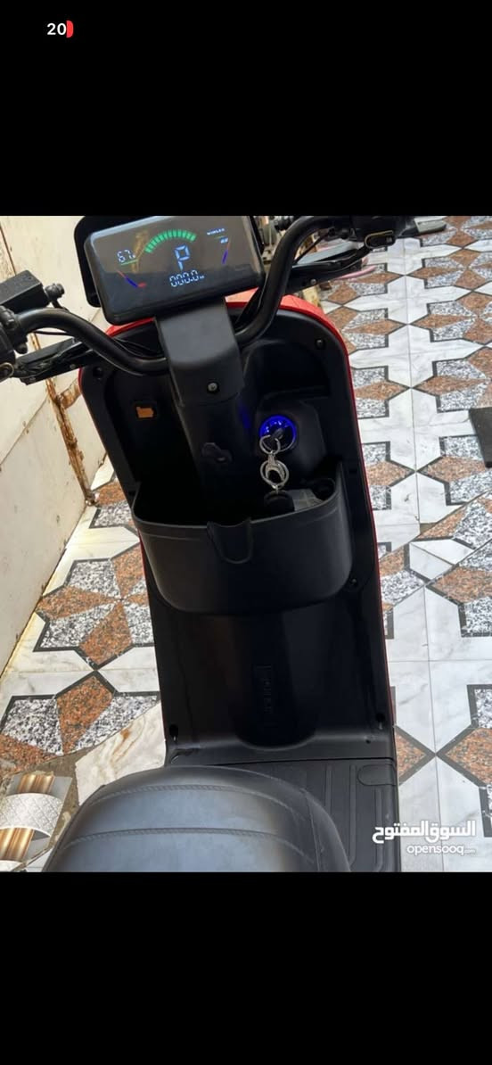 سلام عليكم دراجه كهربائيه شغاله وكلشي مابيها سرعه 109 حقيقي 80 بطاريات كلهن جدد مديل 26 رايدها ب550 وبيها مجال حك الجيه


**إذا كنت صاحب هذا الإعلان وتريد حذفه لأي سبب، رجاءا أرسل رسالة إلى الدعم الفني**