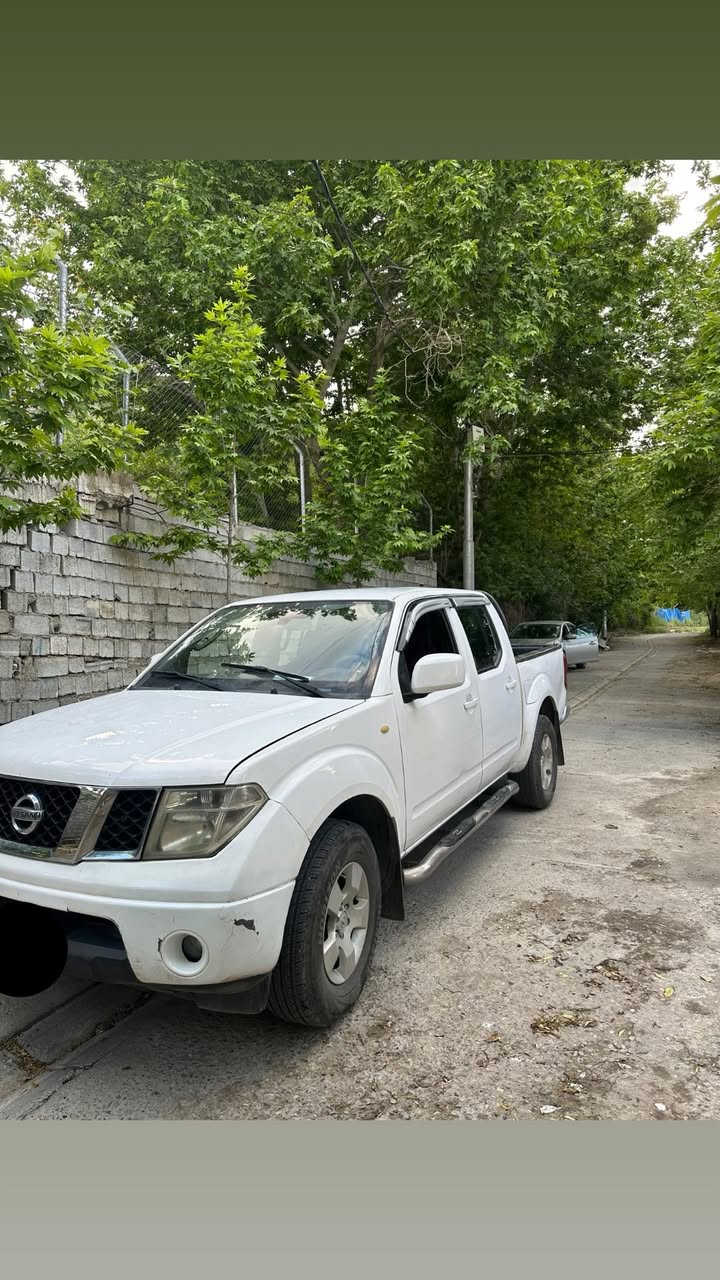 پيكاب نيسان ناڤاره گاز بوفروشتن ده بل اكسل موديل ٢٠١٣ گير مه كينه به شه رت هيج ليدراوي نيه بي بوياغ ته بريد كاره بايات هه موي ئيش ده كات نرخي ٦٠وه ره قه و كه ميك معامه له هيچ مه سروفي توندو توله جوار تايه ي تازه لو به ستراوه    ژماره ي موبايل ***********
