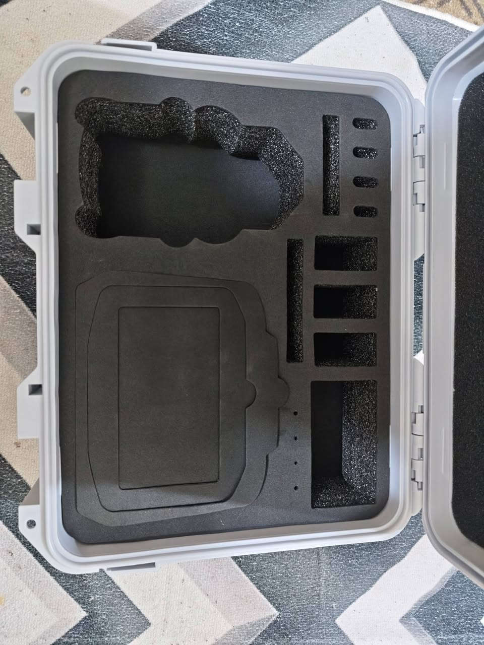 متوفر 
جنطه dji


**إذا كنت صاحب هذا الإعلان وتريد حذفه لأي سبب، رجاءا أرسل رسالة إلى الدعم الفني**