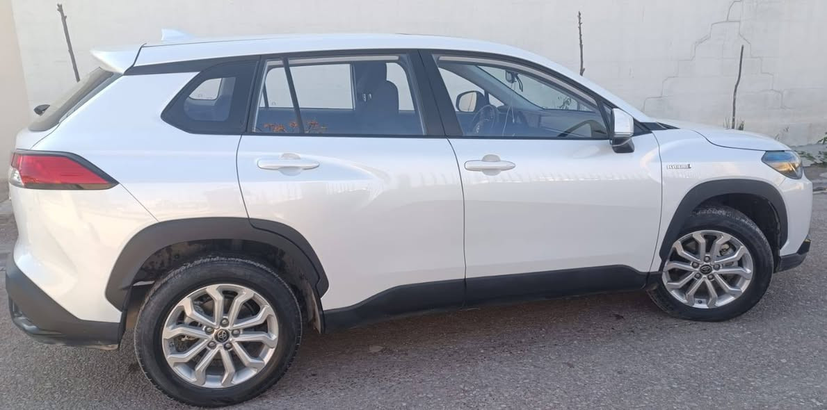 TOYOTA FROTLANDER HYBRID
2024 بێ سبوغ بێ ساردی 
سەیارەکە لەسەر دەقی شەریکەی مایتەوە 
زۆر خاوێن و رێک و پێکە 
28000 کم رۆیشتووە 
بەناوی خۆمانە 
نرخي 180وەرەقە و کەمێک معاملە 
شوێن هەولێر *********** أربيل, العراق
