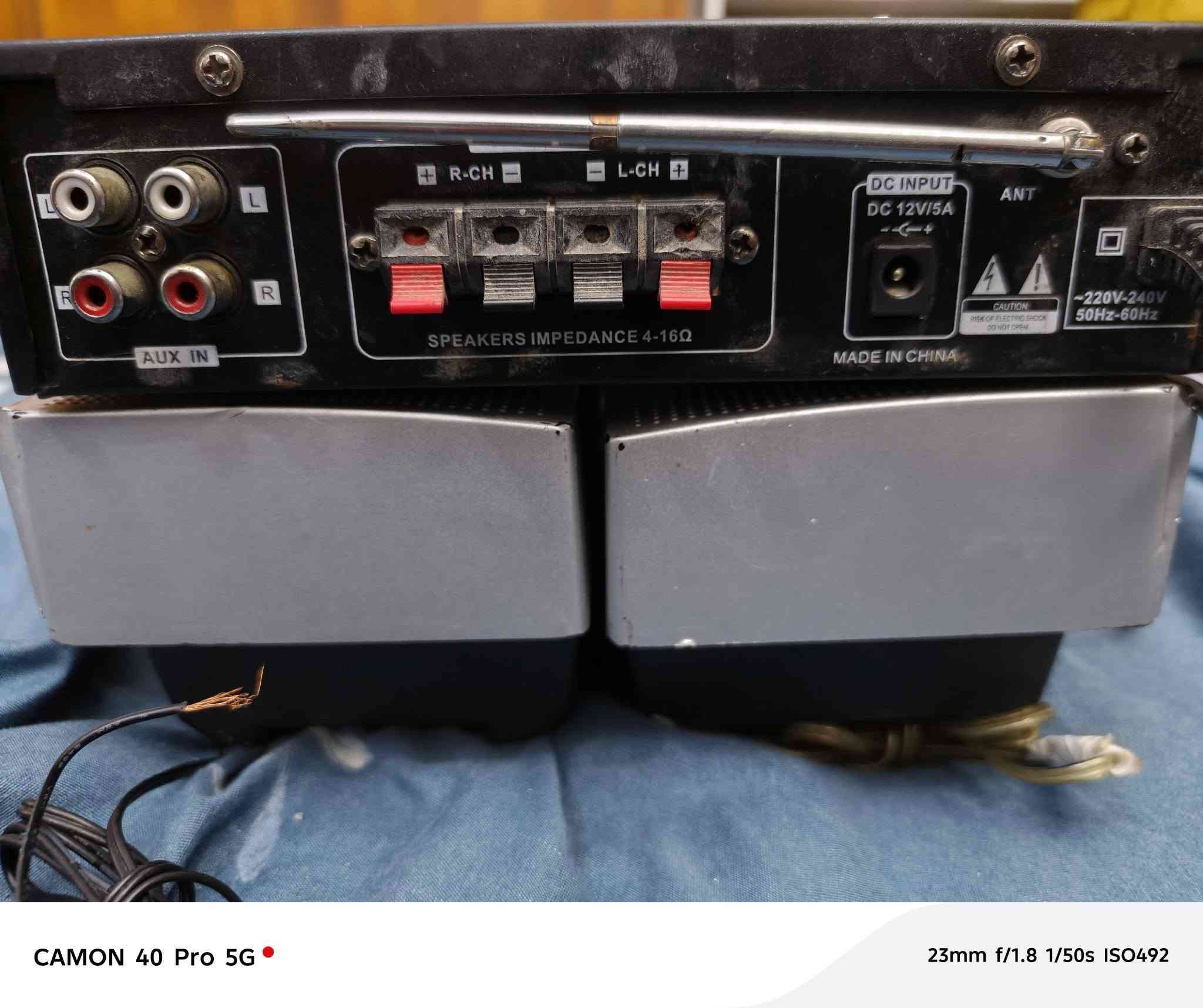 السلام عليكم مكبر صوت مع سماعتين يابانيات شغال تمام التفاصيل بالفيديو السعر للكل ٢٠الف مكاني ام الكبر والغزلان لا يوجد توصيل


**إذا كنت صاحب هذا الإعلان وتريد حذفه لأي سبب، رجاءا أرسل رسالة إلى الدعم الفني**