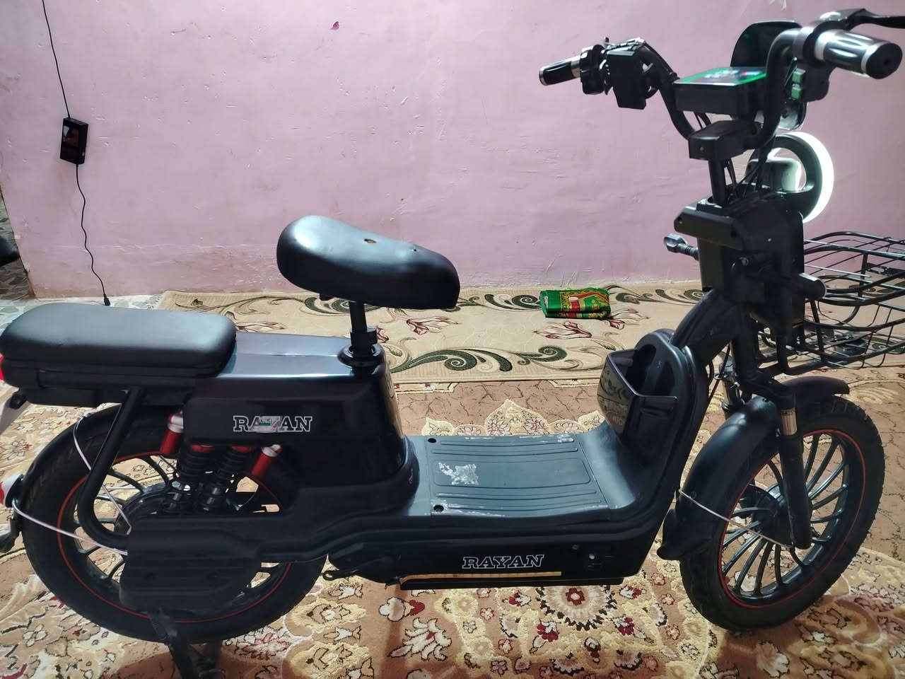 السـلام عـليگم
بـاسكل شـحن للـبيع 
نـضيف صارلي 4اشهر من اشتريته
گلشي مامبدل بي 
الشحن يگفيك يوم كامل
السـعر قيم واذا عجبني ابيعه الـگ
مراسله ؏ الواتساب..؛: ***********
