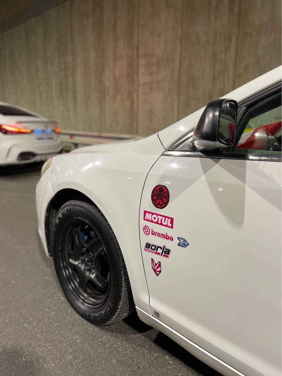 مالیبۆ ٢٠١٠ LT بۆفرۆشتن 
گێڕ مەکینە کارەبایاتی بەشەرت چوار جام و ئاوێنە کارەبا تەحدید سورعە تراکشن کۆنترۆل  کامل مەسرەفی کراوە پێش و دوای تازە داگیراوە چوار تایەی لۆکی لەژێرە پاتری تازە گۆڕاوە هادرۆلیک و ڕۆنی تازە گۆڕاوە  چەمەلەخەکانی پێشەوە یەکی پەڵەیە بۆیاخی پێوەیە + سنوقی بۆیاخە دوو چەمەلەخەکەی دواوە pdr کراوە دەعمی دوای هەیە ناو حەوزی گرتوە گۆڕینەوەش ئەکەم بەشتێک بە دڵم بێت سعری /$68 معامەلە 
450$ خرامەی تیایە دوای معامەلە ئەیگەڕێنمەوە
ڕەقەم تەلەفون /*********** السليمانية, العراق
