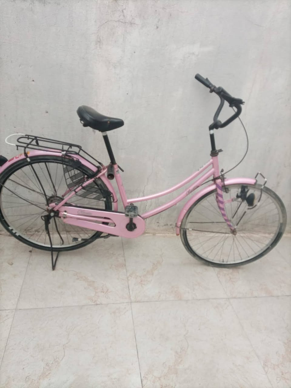 باسكل للبيع السعر 90وبي مجال والاستفسار على هذا الرقم ***********
