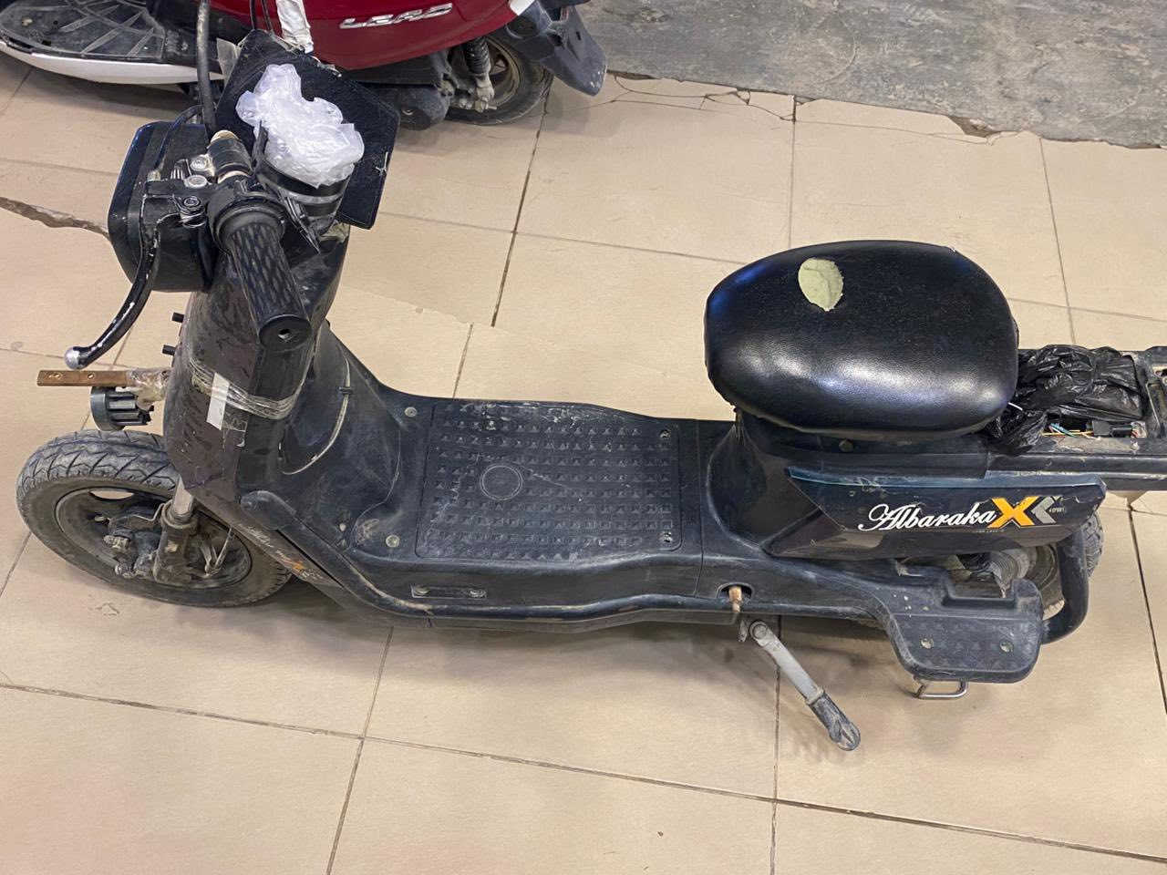 راجة شحن بطاريات جديدة عقل جديد السعر 100 بها مجال بسيط الرقم***********
