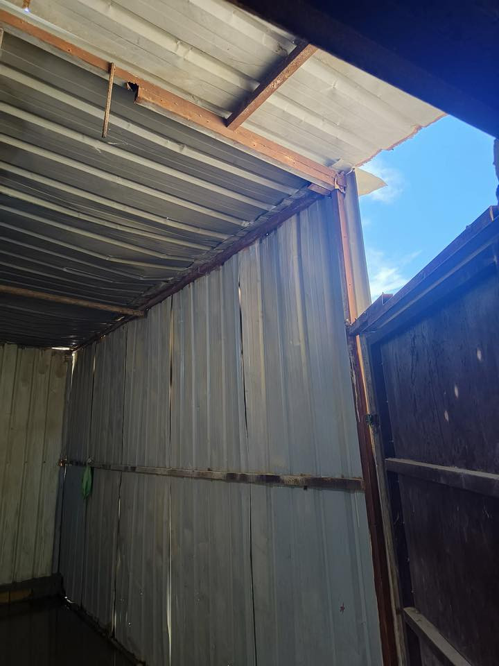 السلام عليكم سقيفه لبيع تفيد بكلشي لمحل لكراج مكاني ناصريه مركز 
رقمي ***********
