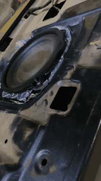 تم العمل على سياره K5 😁👇🫖
تم اضافه سماعه سبيكر 3ونص انج في الدشبول ماركه JBL بقوه 75واط25ارمس😍🔥
وتم اضافه دمام خلفي 8انج دبل كويل مع اضافه عوازل تحت دمام
وتم  اضافه امبلي فاير كنود ياباني تو جنل لتشغيل الدمام
وشلنا الشاشه الاندرويد ورجعنا البلاديه وكذلك ترجيع تويترات البلاديه الى وضعهن البلادي
مكاني بغداد طالبيه بنزله جسر مال فدمه 83 بشارع مستشفى ابن البلدي الزهراوي قرب مجمع الاميرات الطبي ويوجد توصيل كافه انحاء العراق مع ضمان شغلي ب بيت
***********
