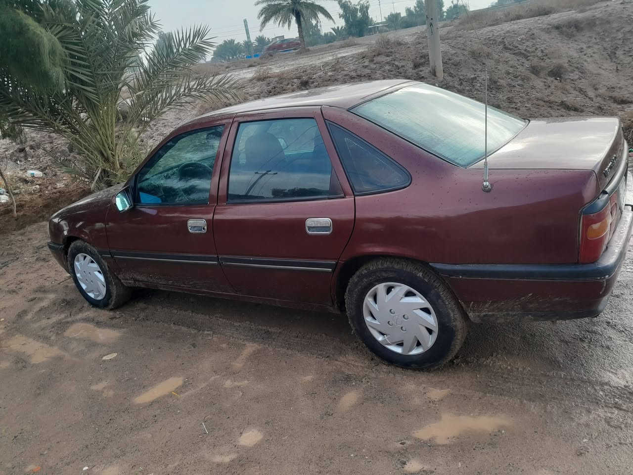 اوبل٩١ شرط كير محرك سياره بدون ضربه مكفوله كهربائيات تخم تاير محرك ٢٠٠٠ سياره جديده مكان السياره ديالى العضيم  صاحبها الشرعي بكركوك تحويل او وكاله وسنويته ل٢٦ السعر ٤٠وبيها مجال الرقم ***********
