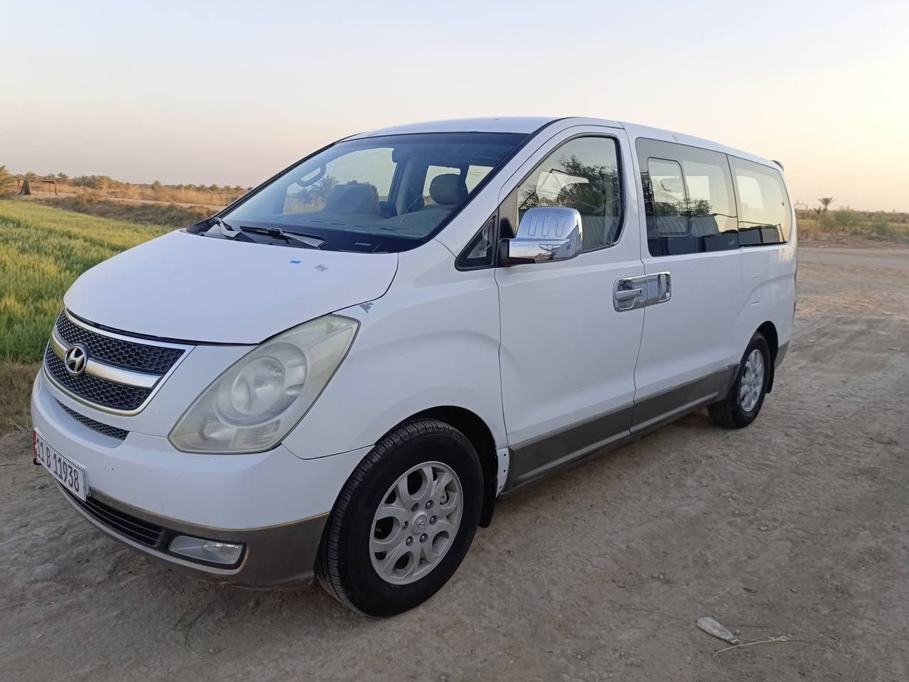 السلام عليكم
ستاركس 2009مفتوح كير عادي 
بيها قطعتين صبغ بدون دواخل
حداديه تخم تاير جديد
سياره جاهزه وجديده 
العنوان دوانيه دغاره سعر125وبيها مجال 
***********
