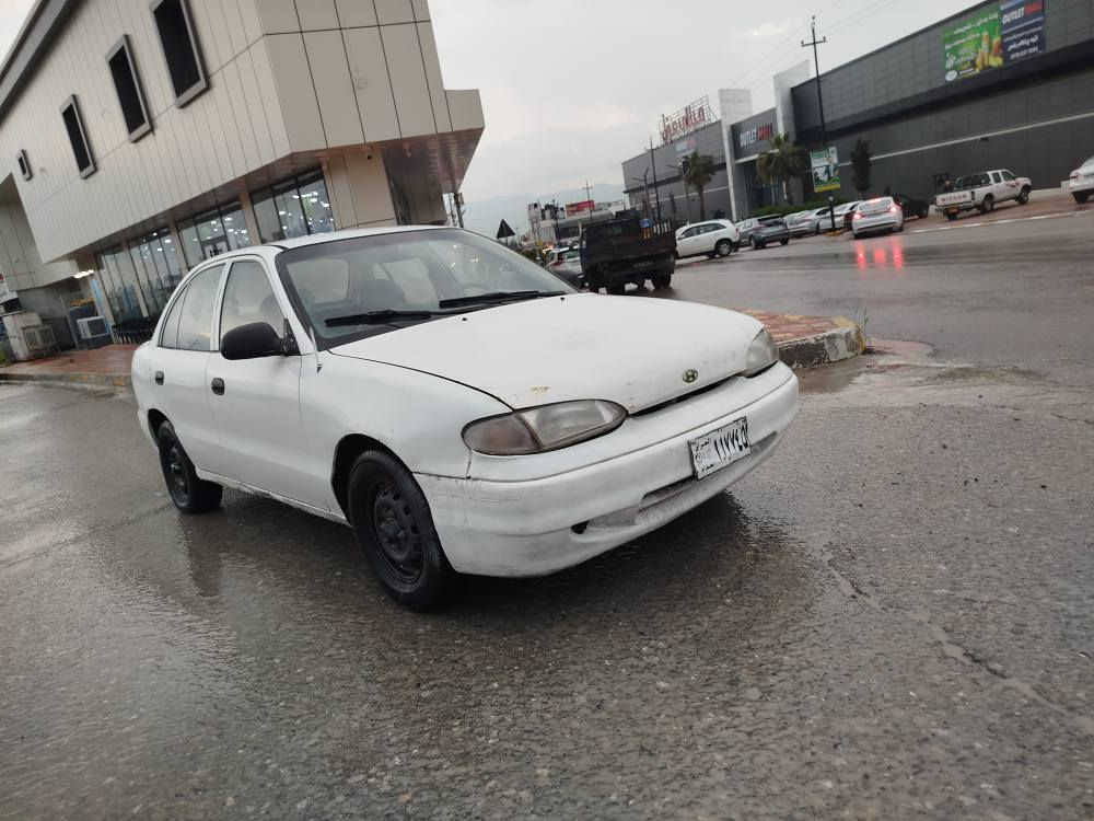 Honda accent 1996 
***********
spi . NRX $18$
***********
gerr 3ady
 arrm Kon slemani
هۆندا ئەکسنت ١٩٩٦.نرخ 18$ 
ئاڕمی کۆن سلێمانی+ سەنەوی 
سپی گێڕ عادی 
مەکینە و گێڕ بیلادی 
تەبرید سارد و گەرم 
چوار تایەی تازە السليمانية, العراق

