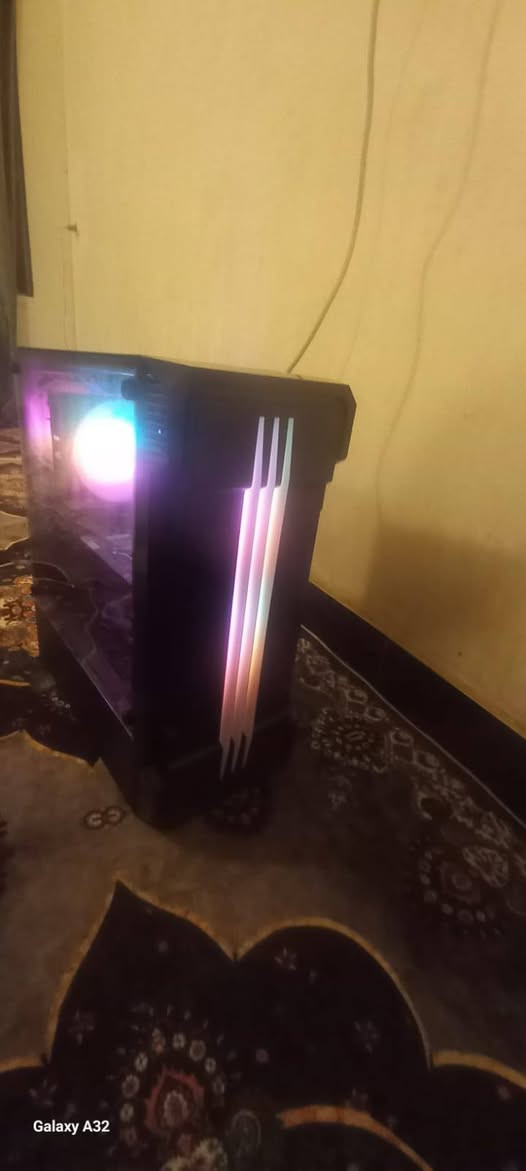 مواصفات الحاسوب pcspecs 
المعالج. CpU ) R7, 2700) 
نوع المعالج    AMD.  Ryzn. 2700. 
هوه معالج صالح للألعاب والمهام 

الذاكره العشوائيه 16gb جيجابايت 

الهاردسك الميكانيكي      HDD       1tb
ذاكرة الشاشه  1060   6gb 
بنسخة 6جيجا بايت كارت اقتصادي 

دقة الكارت   1080p


**إذا كنت صاحب هذا الإعلان وتريد حذفه لأي سبب، رجاءا أرسل رسالة إلى الدعم الفني**
