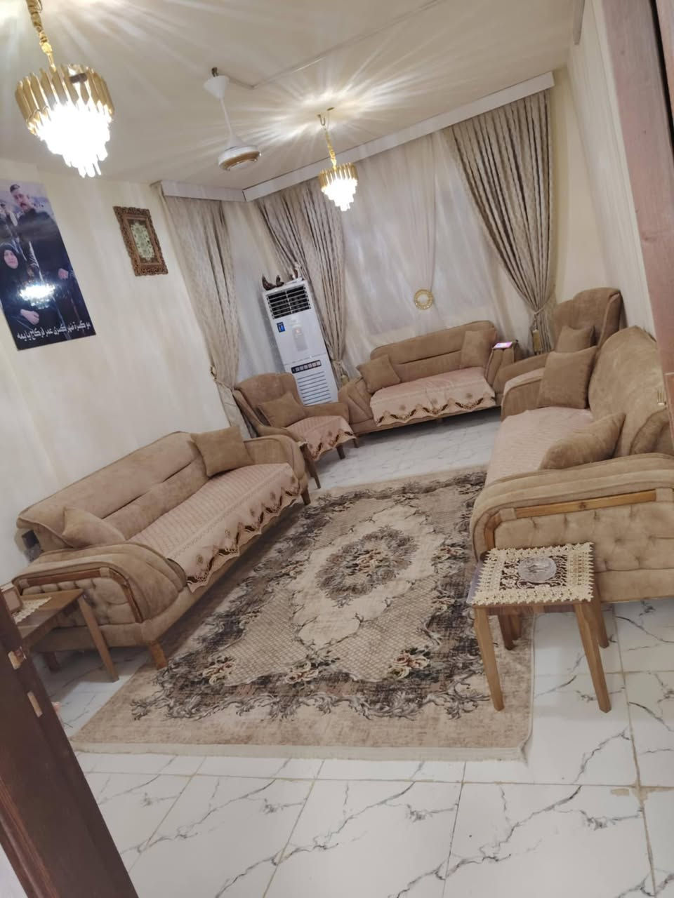 شقه بمجمع جبل عامل قرب التسفيرات طابق رابع نظام مصاعد كهرباء 24 ساعه الخروج منها تطلعوه بسعر مناسب تواصل واتساب على ***********
