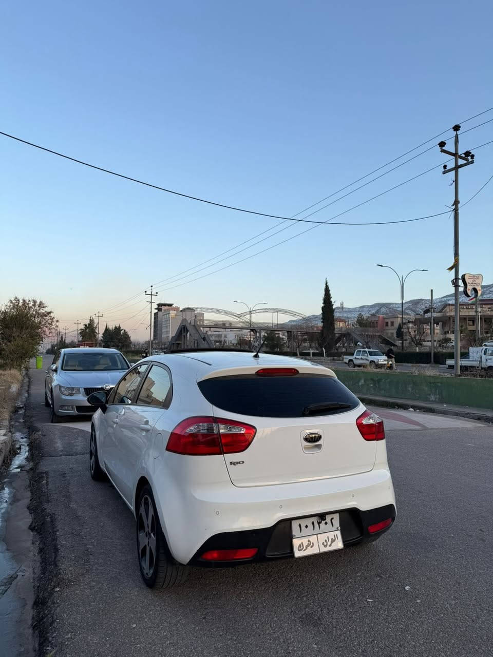 𝐊𝐢𝐚 𝐑𝐢𝐨 / 𝟐𝟎𝟏𝟒 

- نوع السيارة : كيا ريو 
- الموديل السيارة : 2014 
- السعر السيارة مناسب …. 89 $$$ ورقه 

- ضرر السيارة : ٢ قتعه تبديل شركة
- سقف بيهة شوية تحكيل 
- بدون دواخل و بدون ايرباك بشرط 
- السيارة ما بيهة مصرف تخم تايرات جديد
- تخم ويل جديد تخم امامي و تخم خلفي جديد

- محرك السيارة بدون نواقص
- محرك السيارة مرغوب 

- مكان السيارة : دهوك
- الهاتف : 0750.479.61.77


**إذا كنت صاحب هذا الإعلان وتريد حذفه لأي سبب، رجاءا أرسل رسالة إلى الدعم الفني**