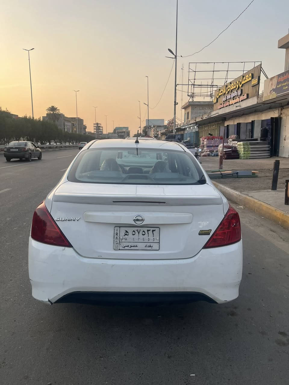 سلام عليكم نيسان سني هندي موديل 2018 رقم بغداد محرك كير كفلاء بيه صبخ فقط شبر بل باب  باقي كفلاء  صدر أماي خلفي جدد سياره خير من الله مكان بغداد جكوك سعر 96 بي مجال بصيط  رقم تلفون ***********
