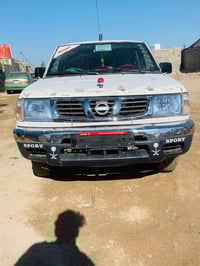 نيسان بيك اب • ٢٠٠٣ • مزاد الداخلية