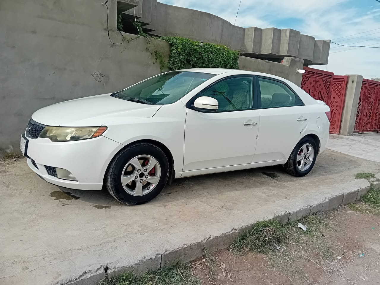 فورتي ٢٠١١ وارد أمريكي ضرر جامرلق وباب جه اليمنه سعر ١٠٧ مكاني المقداديه 
***********
