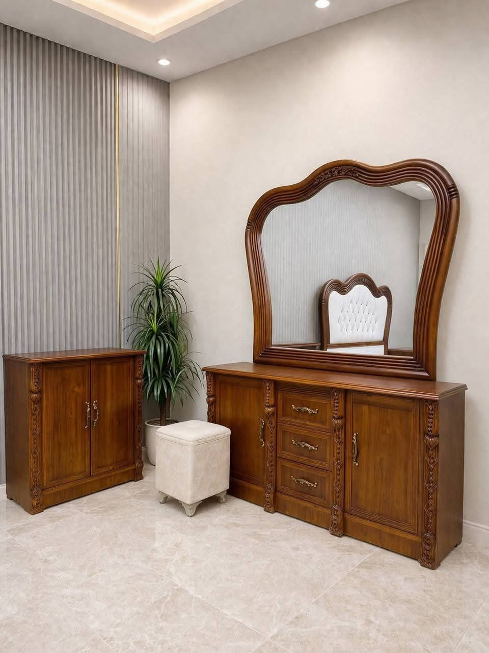 موديل جديد 
من ضمن وجبه الدرجه الاولى الممتازة 
#غرفه ٦ ابواب ملحق 
#نجاره #عراقيه صاج درجة اولى 
داخل وخارج صاج 
الوجه 5ملم والداخل 4ملم 
الصبغ كلير مات مطفي 
المجرات سكك حديد 
افضل انواع السكك
الضهر جرجوبه شد براغي
ارتفاع الكنتور مترتين و٧٠ 
عرض الكنتور ٣مترات و٣٠ سم 
الزاويه بارتفاع الكنتور
قياس الصوميه ١٨٠ ,, مترتين 
هيكل الموديل يكون خشب زان 
#السعر مليونين و٦٠٠
متوفر نقل وشد 

للحجز *********** او مراسله البيج
