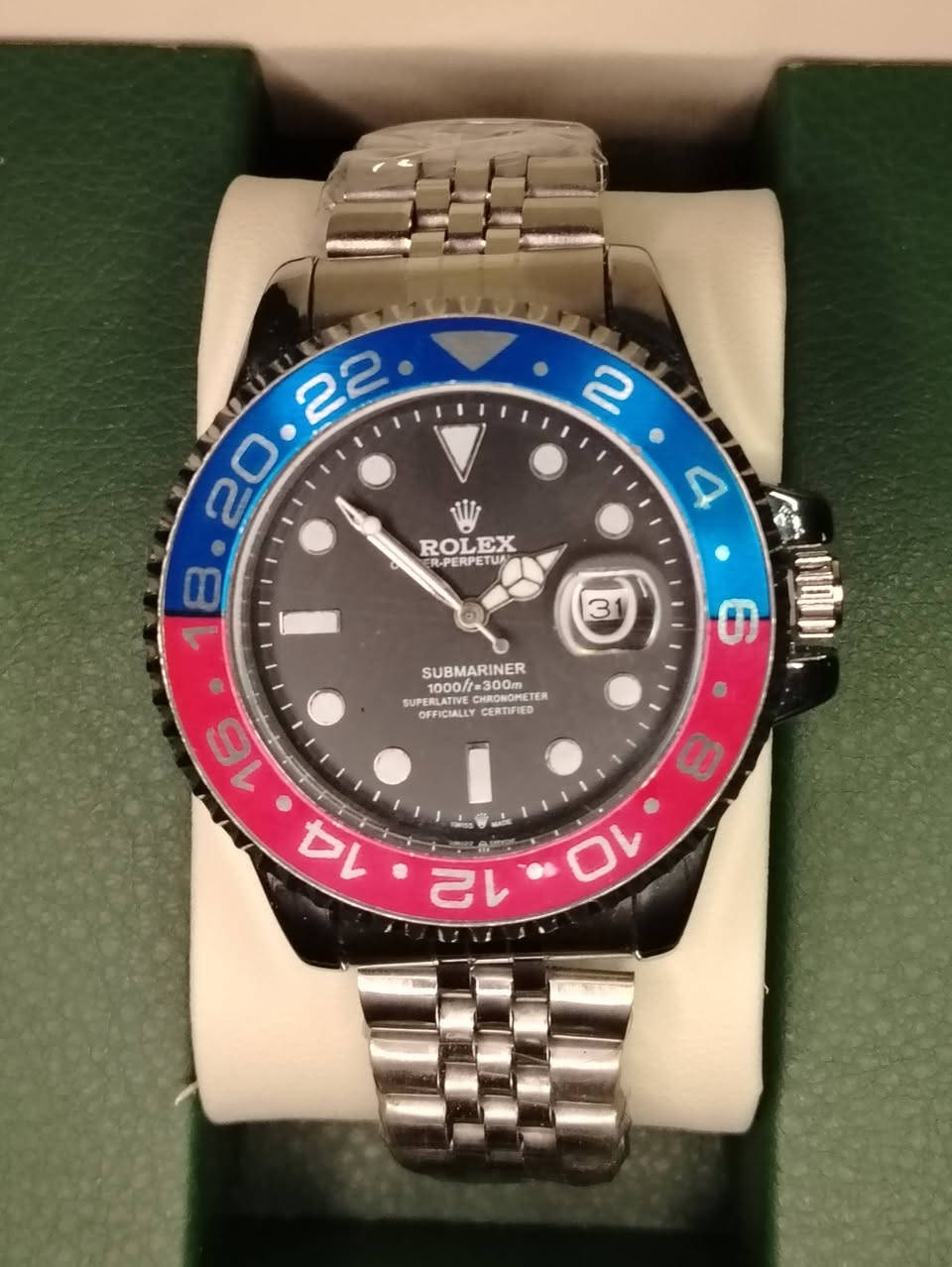 السلام عليكم
ساعات للبيع أي ساعة تعجبك
أكتبلي سعر باليرضي الله وبالعافية
للتواصل :***********
