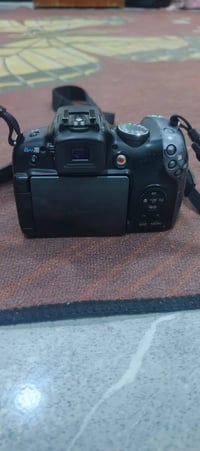 كامرة كانون • مابيها بطاريات • جزيرة ورة