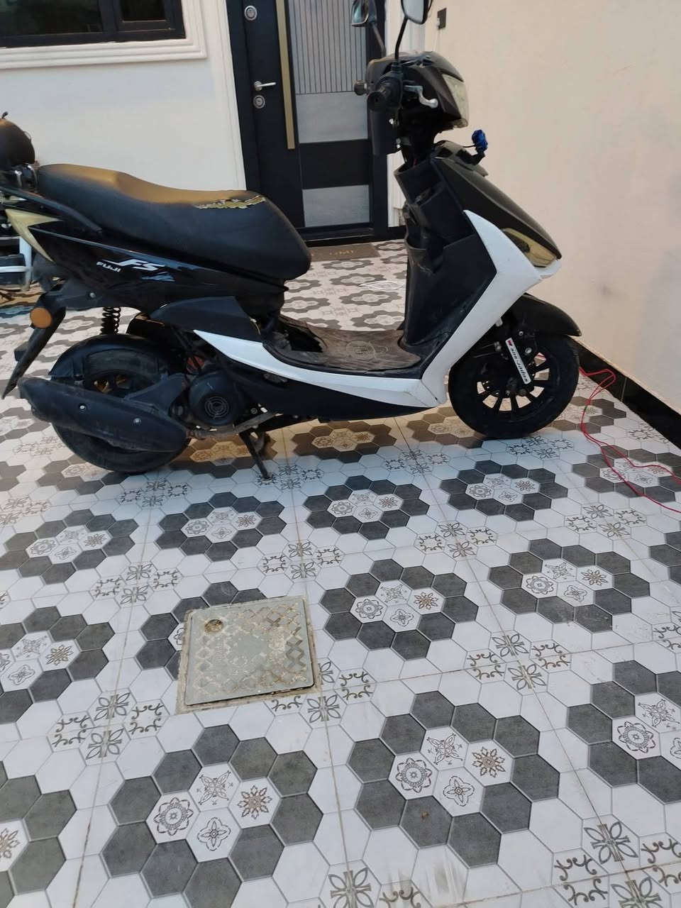 السلام عليكم
دراجة نوع FS  للبيع او مراوس  بدراجة كير عادي  محرك الدراجة ياباني غير مفتوح
الدراجة شغالة نقص واحد ما بيها باتري جديد
تايرات جديدات السعر 300 الف  للاستفسار الاتصال على الرقم 0785281319 او مراسلة الصفحة


**إذا كنت صاحب هذا الإعلان وتريد حذفه لأي سبب، رجاءا أرسل رسالة إلى الدعم الفني**