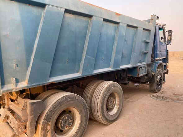 السلام عليكم سكانيا113 مشلح البيع موديل93  مكفوله    بس شاصي مامكفول مجموعه كتر16 خفيف  كير مكينه كفاله شرط جاهزه من كلشي سنويه ال29 راعيه موجود يريد تحويل  السعر 135 وبيها مجال الشراي  المكان البصره الاتصال***********
