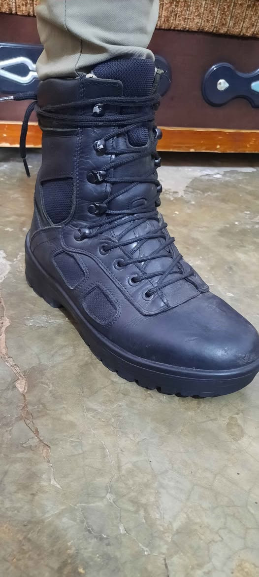 ⛔ عرض خاص قياسات من 40الى48⛔
🚫🥾 بساطيل باله اسود مبطن اصلية صيفي وشتوي ✅
◼️سعر جمله 18 الف سعر ثابث 
◼️ سعر مفرد 20 الف سعر ثابت   
◼️جلد طبيعي قاعده قويه نظافة حسب الصوره 
◼️ منشأ تركي اصلي باله
◼️توصل كل المحافظات جمله فقط  
🔸وتساب/ *********** / عنون تلعفر Singapore
